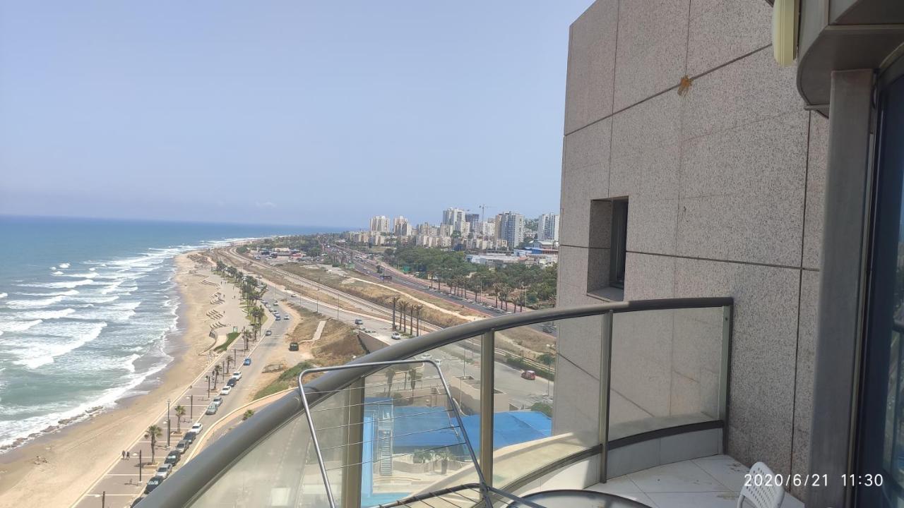 Almogim- Almog Building Χάιφα Εξωτερικό φωτογραφία