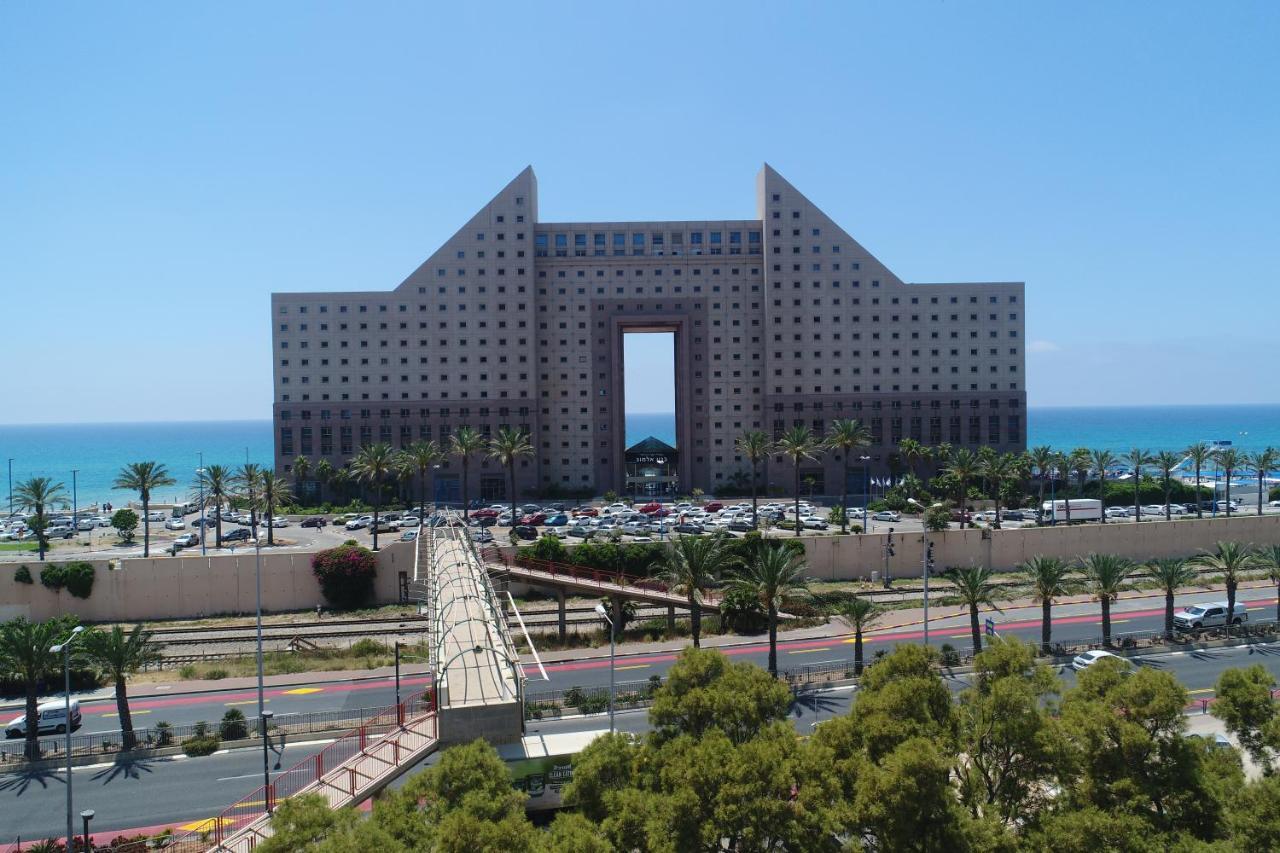 Almogim- Almog Building Χάιφα Εξωτερικό φωτογραφία