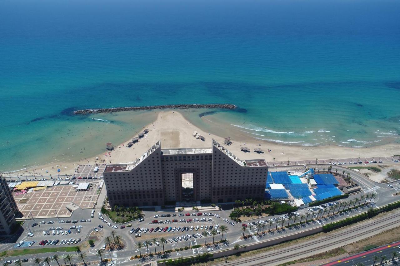 Almogim- Almog Building Χάιφα Εξωτερικό φωτογραφία